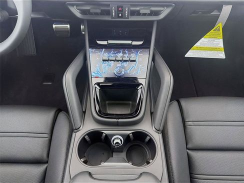 New 2026 Porsche Cayenne S AWD/4WD image 21