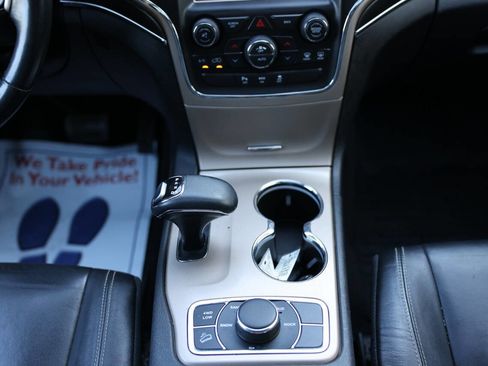 Used 2015 Jeep Grand Cherokee Limited image 26