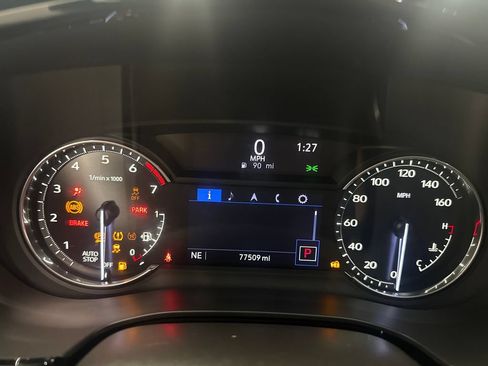 Used 2022 Cadillac XT5 Premium Luxury FWD image 15