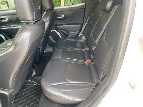 Used 2015 Jeep Renegade Limited AWD/4WD image 18