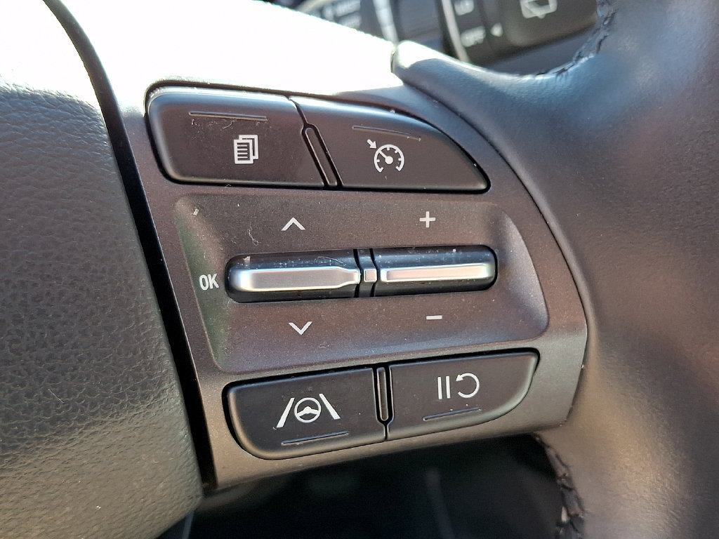 Certified 2023 Hyundai Kona SEL w/ Convenience Package AWD/4WD image 24
