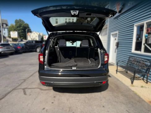 Used 2021 Honda Pilot LX image 9