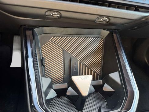 Certified 2025 BMW X3 xDrive30i w/ Premium Package image 14