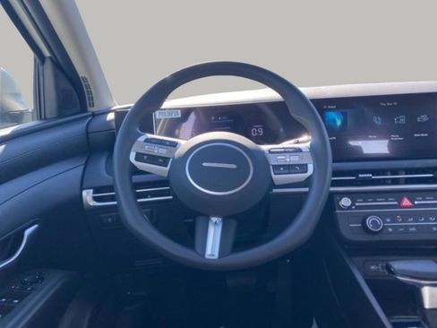 New 2026 Hyundai Tucson SE image 19