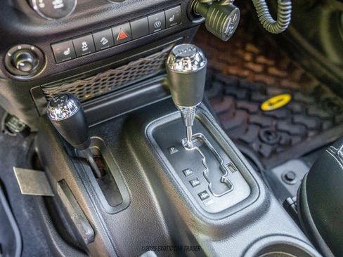 Used 2016 Jeep Wrangler Unlimited Rubicon w/ Connectivity Group image 48