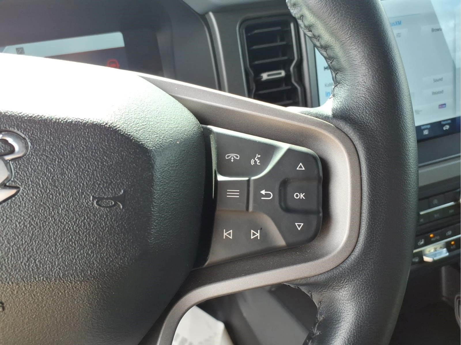Used 2024 Ford Bronco Big Bend AWD/4WD image 16