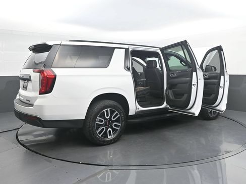 Used 2024 GMC Yukon XL AT4 AWD/4WD image 52