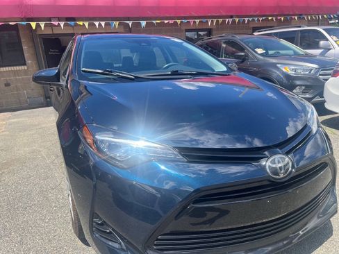 Used 2018 Toyota Corolla LE FWD image 17