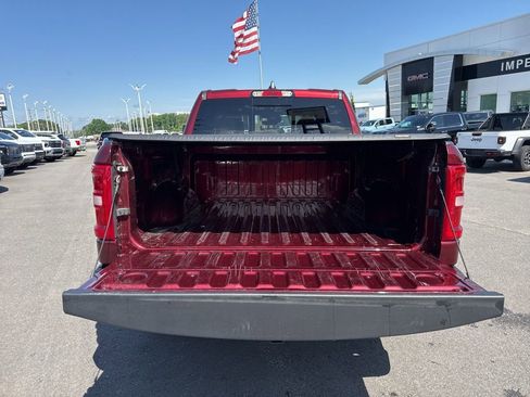 Used 2025 RAM 1500 Big Horn RWD image 29
