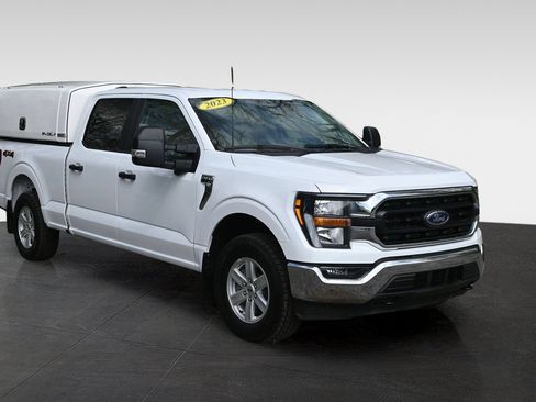 Used 2023 Ford F150 XLT w/ Trailer Tow Package AWD/4WD image 3