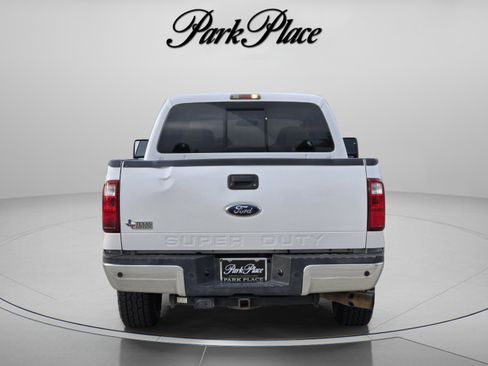 Used 2010 Ford F250 Lariat RWD image 4