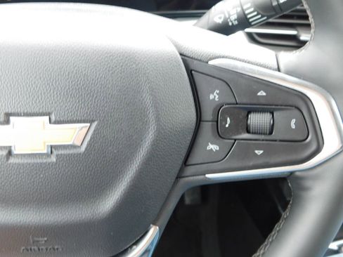 Used 2025 Chevrolet Trax LT w/ LT Convenience Package FWD image 28