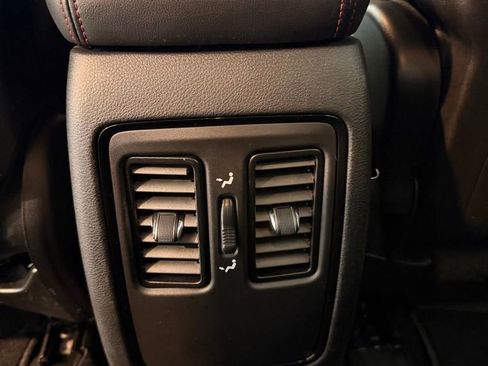 Used 2025 Dodge Durango GT AWD/4WD image 20