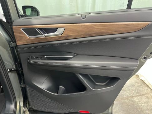 New 2026 Volkswagen Atlas SE image 23