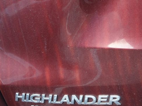 Used 2015 Toyota Highlander XLE image 8