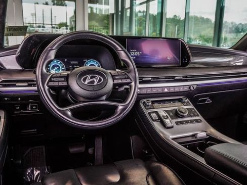 Used 2023 Hyundai Palisade Calligraphy FWD image 16