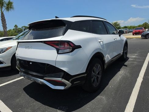 Certified 2025 Kia Sportage SX FWD image 17