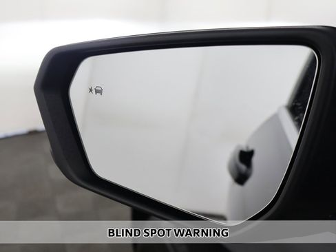 Used 2024 Chevrolet Equinox LT image 4