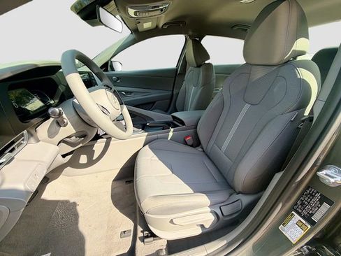 New 2026 Hyundai Elantra SE image 20