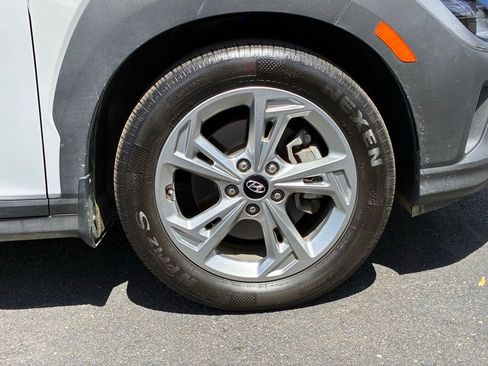 Used 2023 Hyundai Kona SEL AWD/4WD image 49