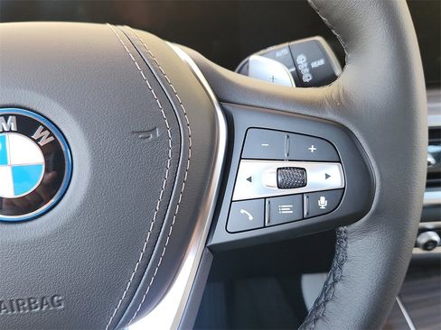 New 2026 BMW X5 xDrive50e w/ Premium Package image 32