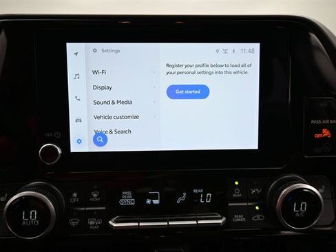 Certified 2025 Toyota Highlander XLE FWD image 11