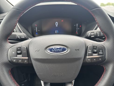 Used 2025 Ford Escape ST-Line FWD image 10