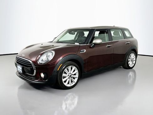 Used 2016 MINI Cooper Clubman FWD image 3