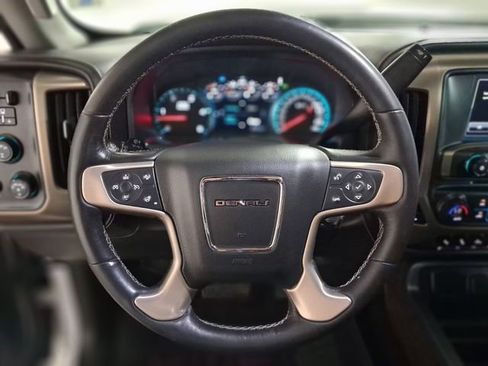 Used 2018 GMC Sierra 2500 Denali w/ Duramax Plus Package AWD/4WD image 19