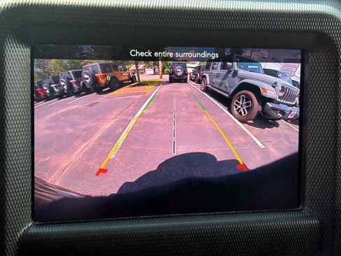 Used 2021 Jeep Wrangler Unlimited Sport AWD/4WD image 15