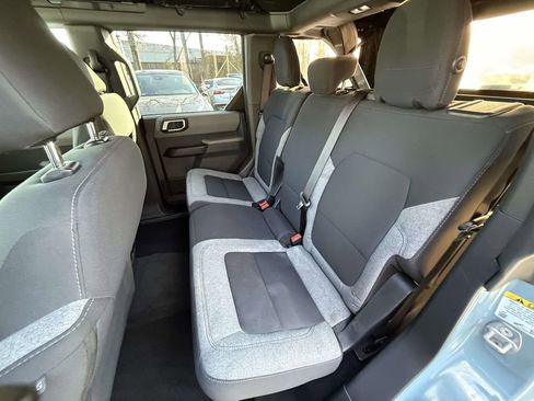 Used 2022 Ford Bronco Big Bend image 12