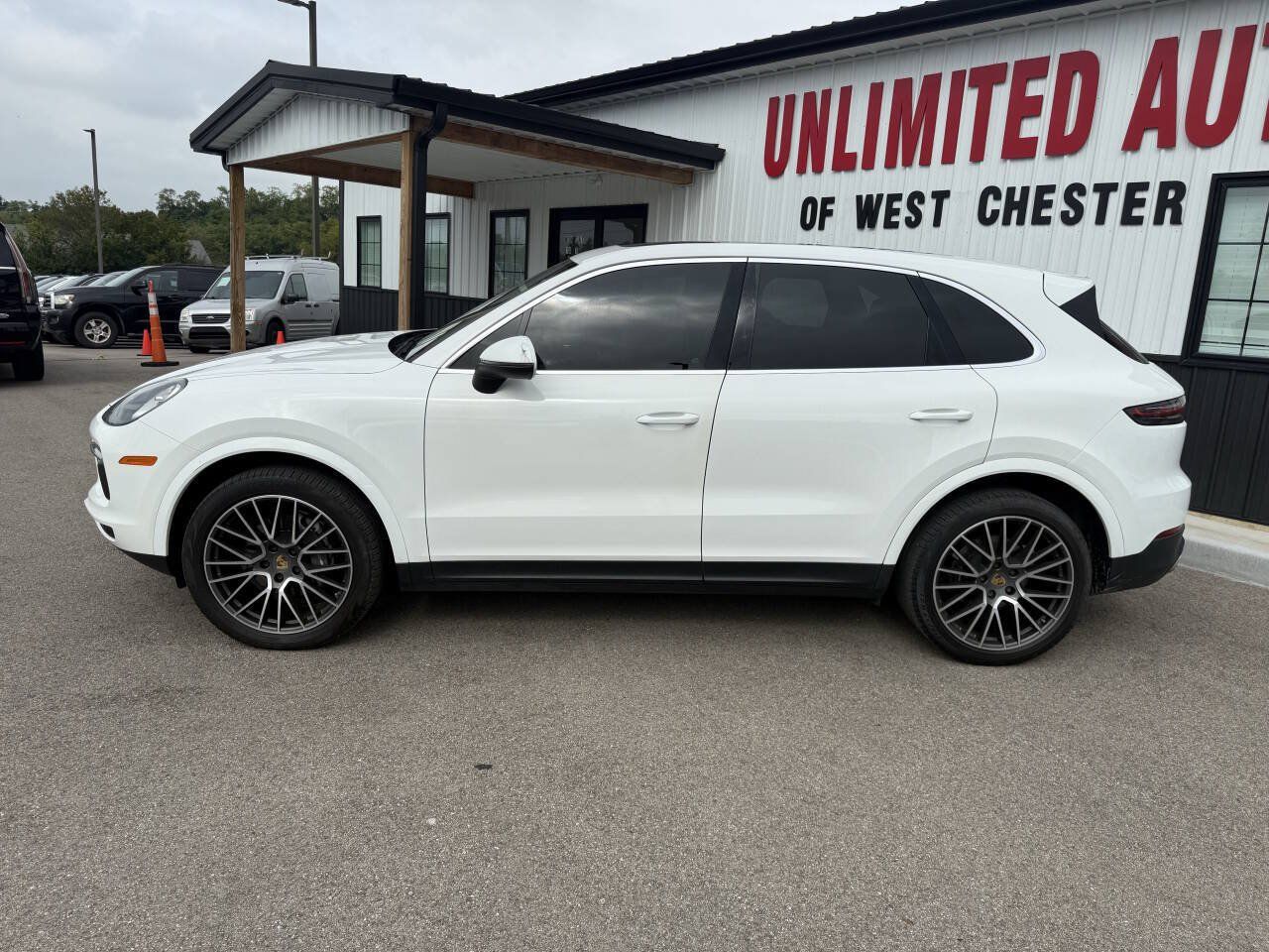 Used 2019 Porsche Cayenne AWD/4WD image 13