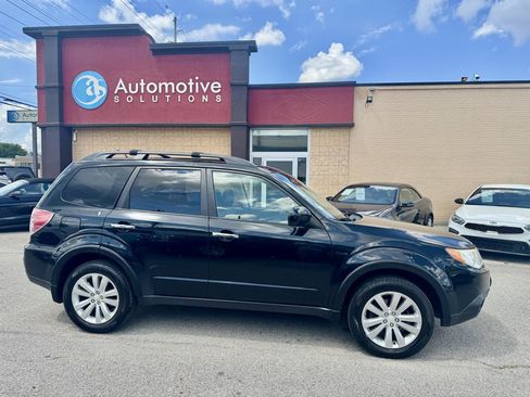 Used 2011 Subaru Forester 2.5X Premium AWD/4WD image 6