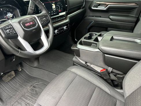 Used 2024 GMC Sierra 1500 Elevation image 11