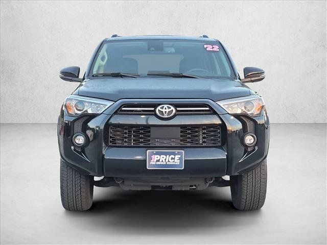 Used 2022 Toyota 4Runner SR5 Premium w/ Moonroof Package RWD image 2