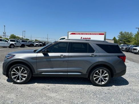 Used 2025 Ford Explorer Platinum w/ Ultimate Package AWD/4WD image 7