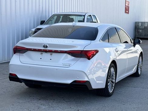 Used 2021 Toyota Avalon Limited w/ Advanced Safety Package image 4