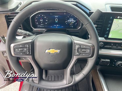 Used 2026 Chevrolet Silverado 2500 High Country w/ High Country Premium Package AWD/4WD image 7