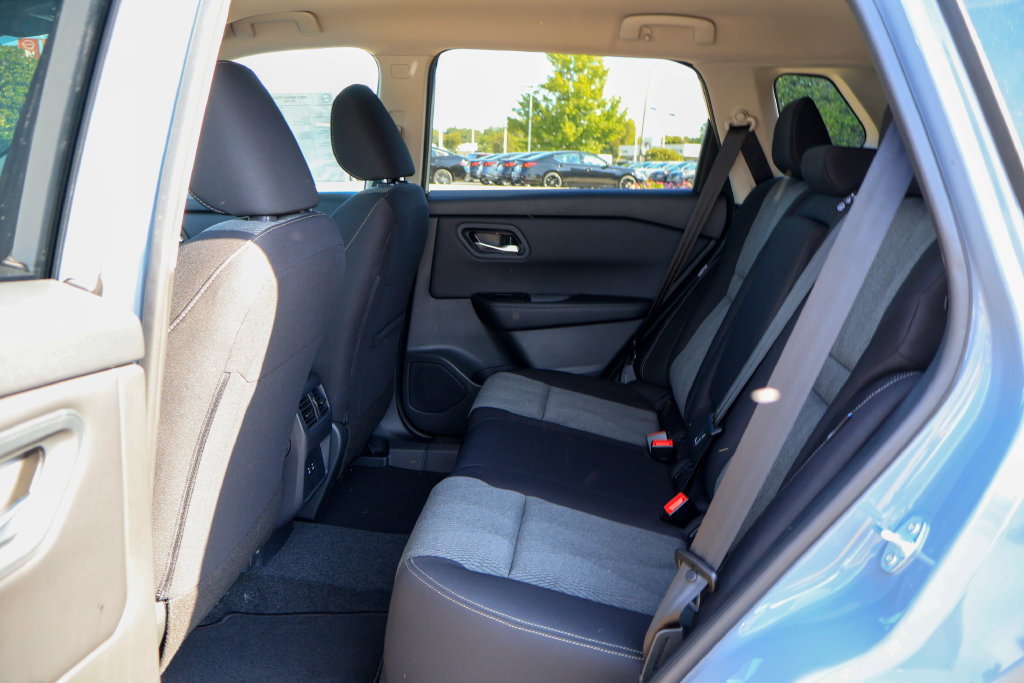New 2026 Nissan Rogue SV FWD image 8