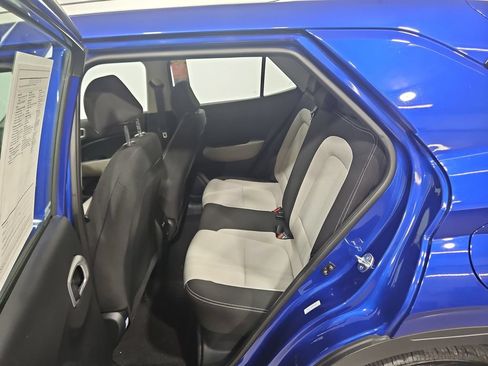 Certified 2025 Hyundai Venue SEL FWD image 26