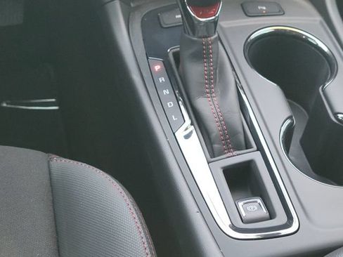 Used 2023 Chevrolet Equinox RS AWD/4WD image 15