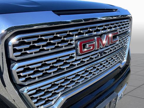 Used 2019 GMC Sierra 1500 Denali w/ Technology Package AWD/4WD image 30