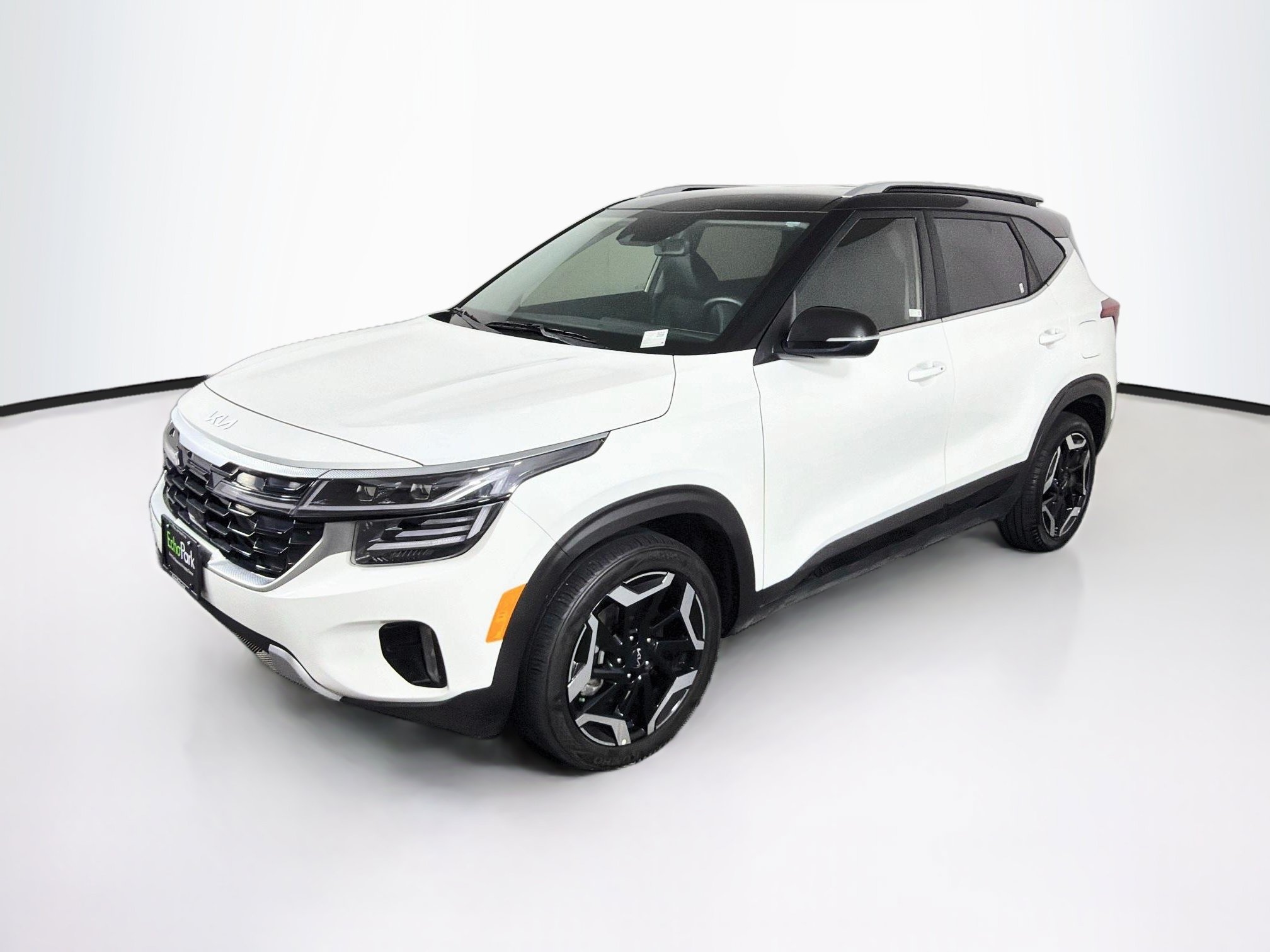 Used 2024 Kia Seltos SX AWD/4WD image 3