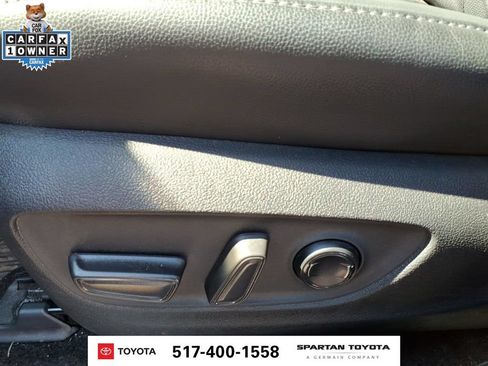 Used 2024 Toyota Highlander Platinum AWD/4WD image 17