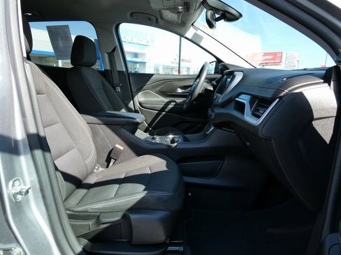 Certified 2024 GMC Terrain SLE w/ Driver Convenience Package image 15