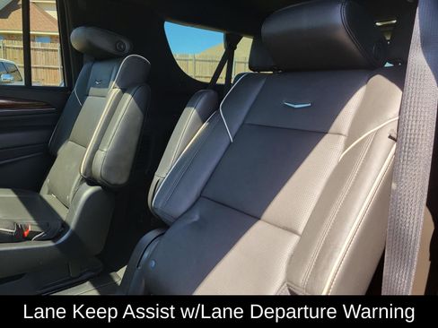 Used 2021 Cadillac Escalade ESV Premium Luxury AWD/4WD image 16