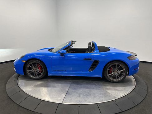 Certified 2025 Porsche 718 Boxster S RWD image 16