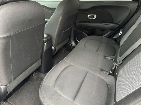 Used 2018 Kia Soul + image 16