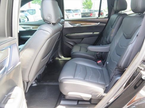 Certified 2025 Cadillac XT6 Sport w/ Platinum Package AWD/4WD image 24