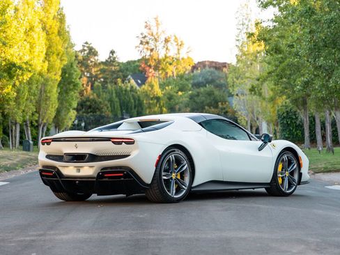 Used 2023 Ferrari 296 GTS RWD image 3